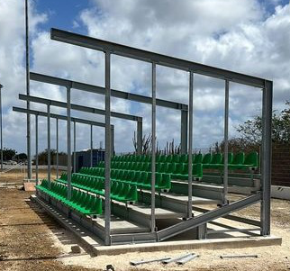Tribunebouw Bonaire en meer.. 2 tribunebouw SKWShop Eigen gekozen formaat 0