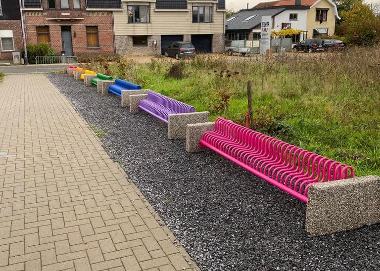 Fietsparkeren - fietsenrekken en aanleunbeugels 2 vrijstaande fietsenrekken