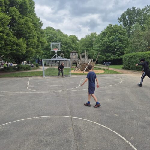 Voetbaldoel basketbalcombinatie VB200 37 Nederlands fabricaat multisport doel met basketbalring voor openbare ruimte in Edegem