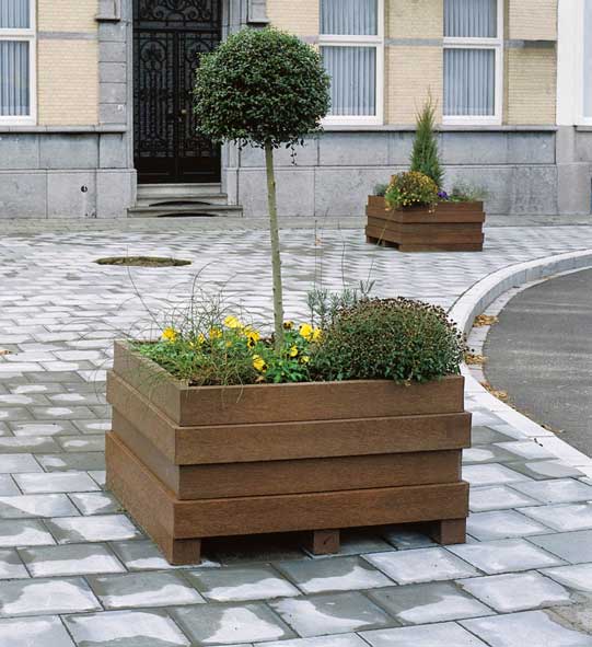 Plantentbak Madrid - Govaplast 1 Plantenbak kunststof in openbare ruimte bruin merk Govaplast