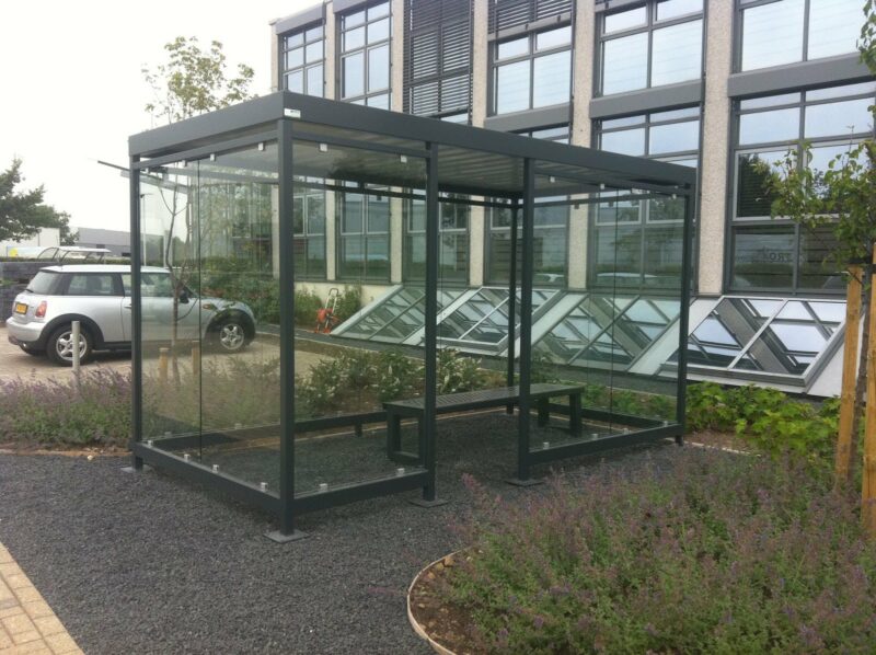 Rookoverkapping Keulen 4 x 2 meter geleverd door SKWshop in 2011