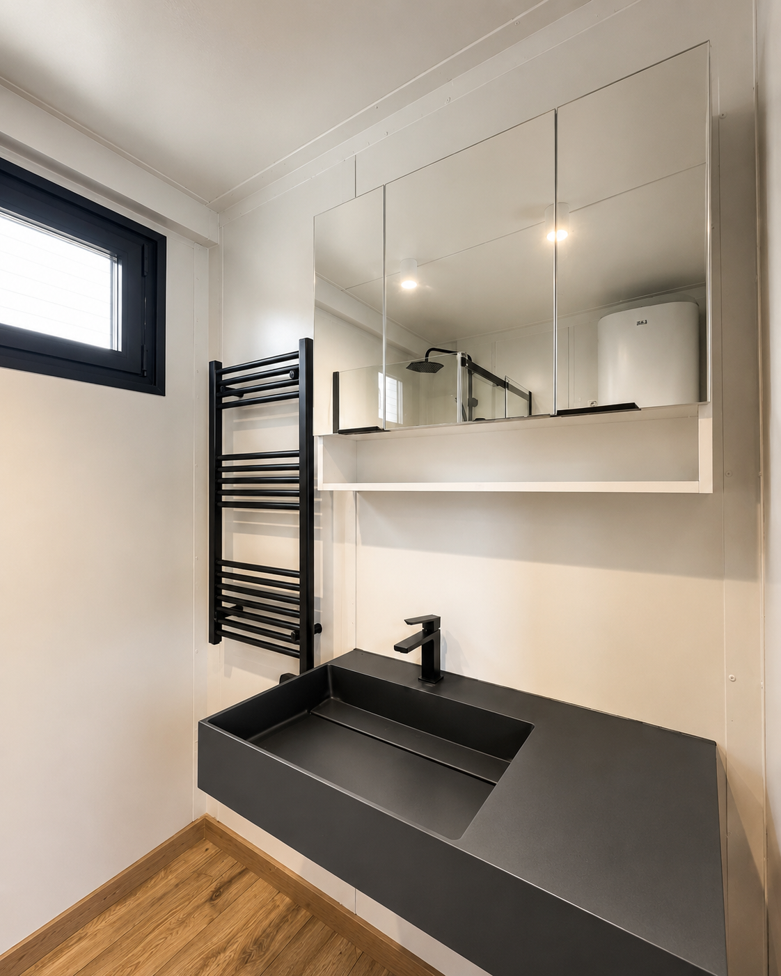 Kantoorunit 10 x 3 meter – luxe geïsoleerde kantoorcontainer 30 m² 6 Badkamer met wastafel en spiegel in modulaire woonunit.