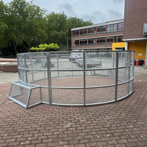 Pannakooi Match 178 Duurzame verzinkte sportkooi Match met ronde vorm en hoge wanden