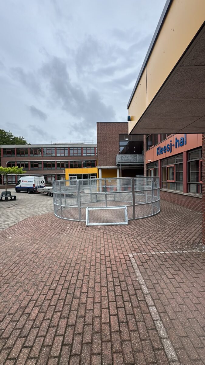 Ronde pannakooi Match D6M op maat geleverd in Sittard 2 Op maat gemaakte pannakooi met verzinkte wanden van 180 cm hoog